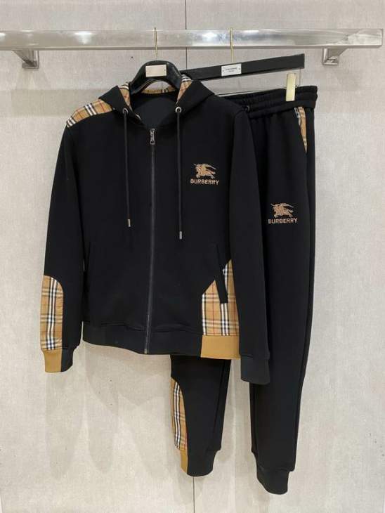 Picture of Burberry Sweater Suits _SKUBurberryM-3XLxetr8037403